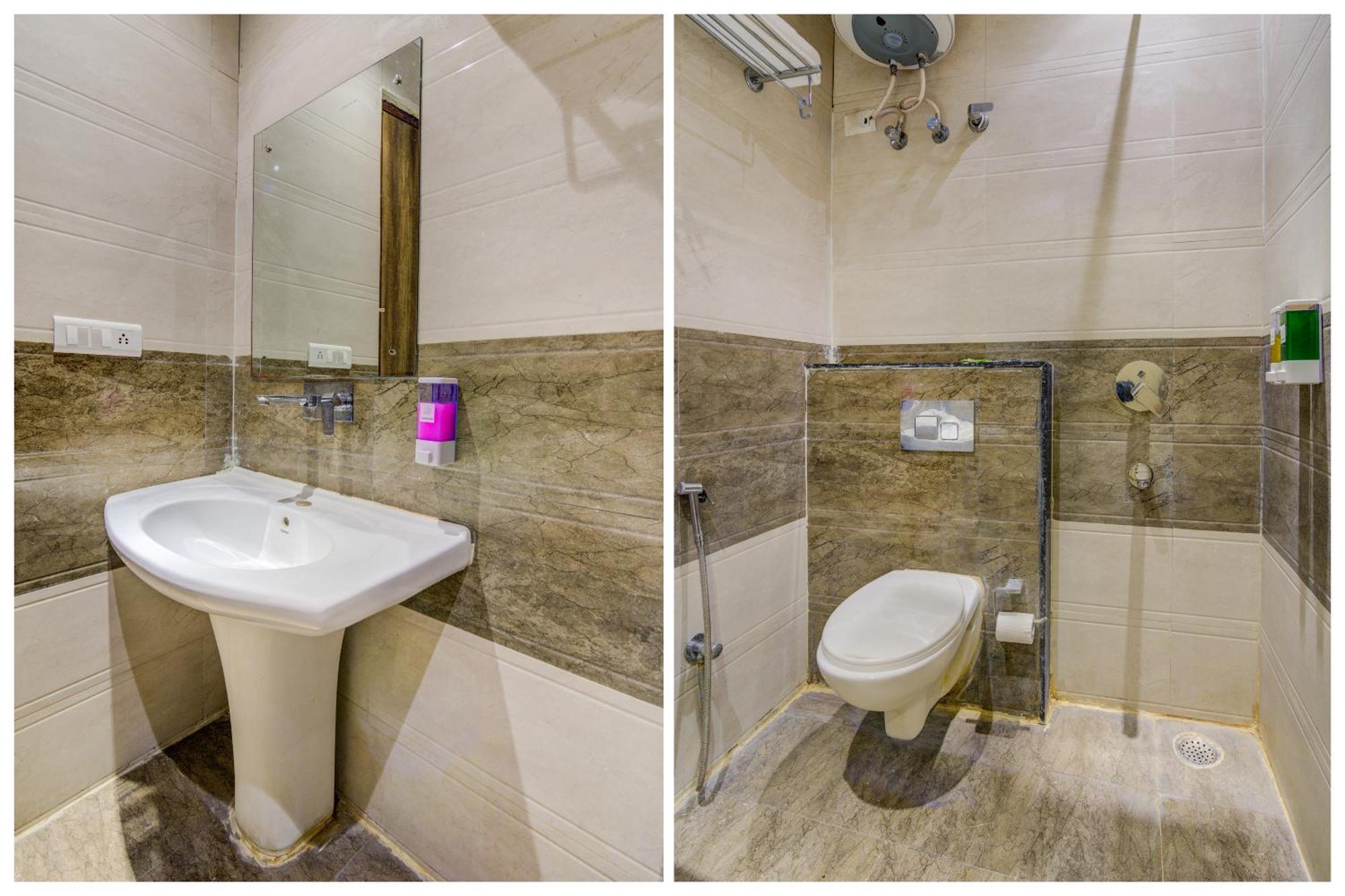 Hotel Smart Plaza By Smart Group Nuova Delhi Esterno foto
